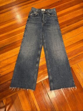 Agolde Wide-Leg Raw Hem Jeans in Medium Blue